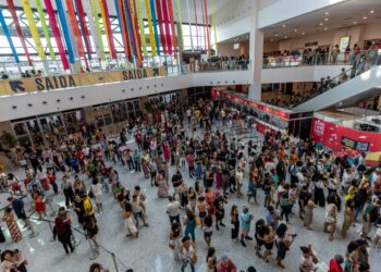 Bienal do Livro Bahia terá entrada gratuita para professores da rede municipal de Salvador
