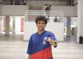 Nesta quarta (15), Estado paga parcela do Bolsa Presença para mais de 368 mil estudantes baianos