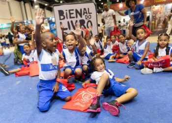 Prefeitura patrocina Bienal do Livro da Bahia e garante acesso gratuito, vale-livros e ações culturais para estudantes e professores
