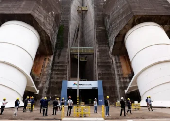 Diretor brasileiro de Itaipu garante tarifa reduzida em 2027