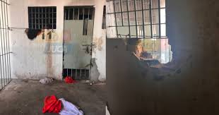 Penitenciária Lemos Brito: fuga é frustrada e quatro detentos são contidos por policiais penais