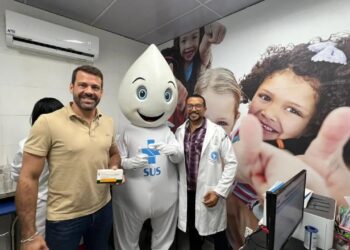 Vacina contra a gripe segue disponível nas unidades e SMS reforça convocação do grupo prioritário