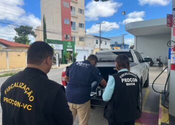 PROCON-BA realiza fiscalização de combustíveis com tecnologia inédita em Vitória da Conquista