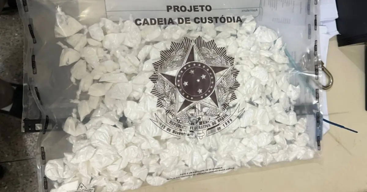 Pau da Lima: homem é preso em flagrante por tráfico de drogas