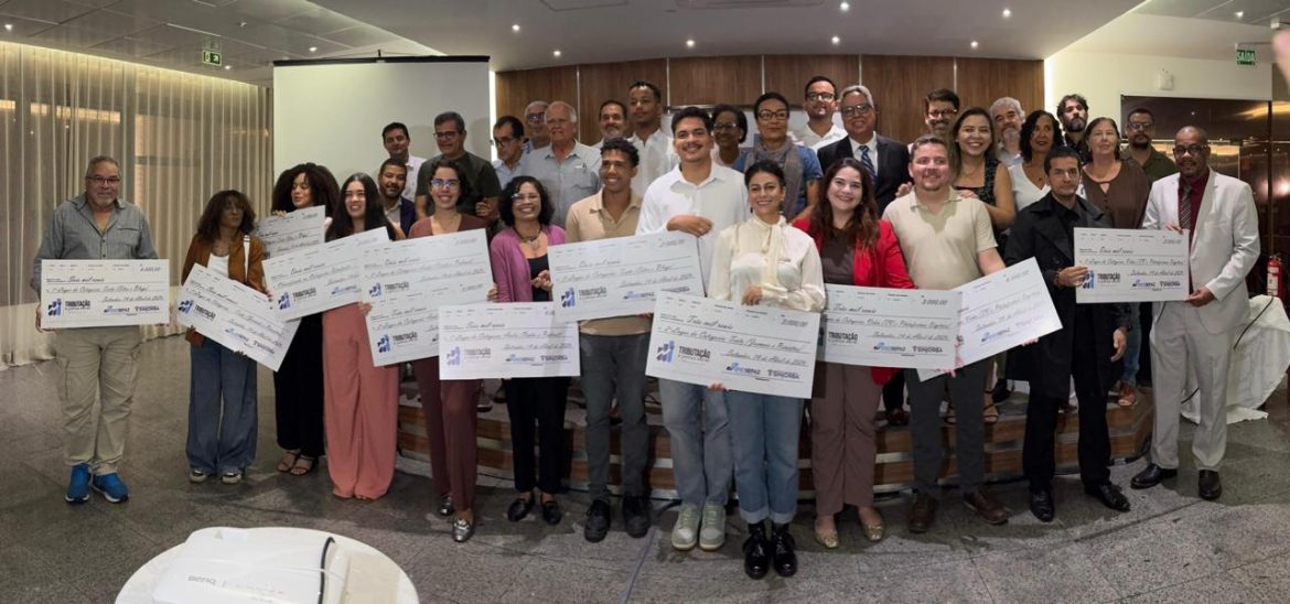 Prêmio Tributação e Justiça Social reúne jornalistas em celebração aos aniversários do Sinjorba e do Sindsefaz