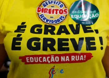 Profissionais da educação pública do Rio fazem paralisação na quinta
