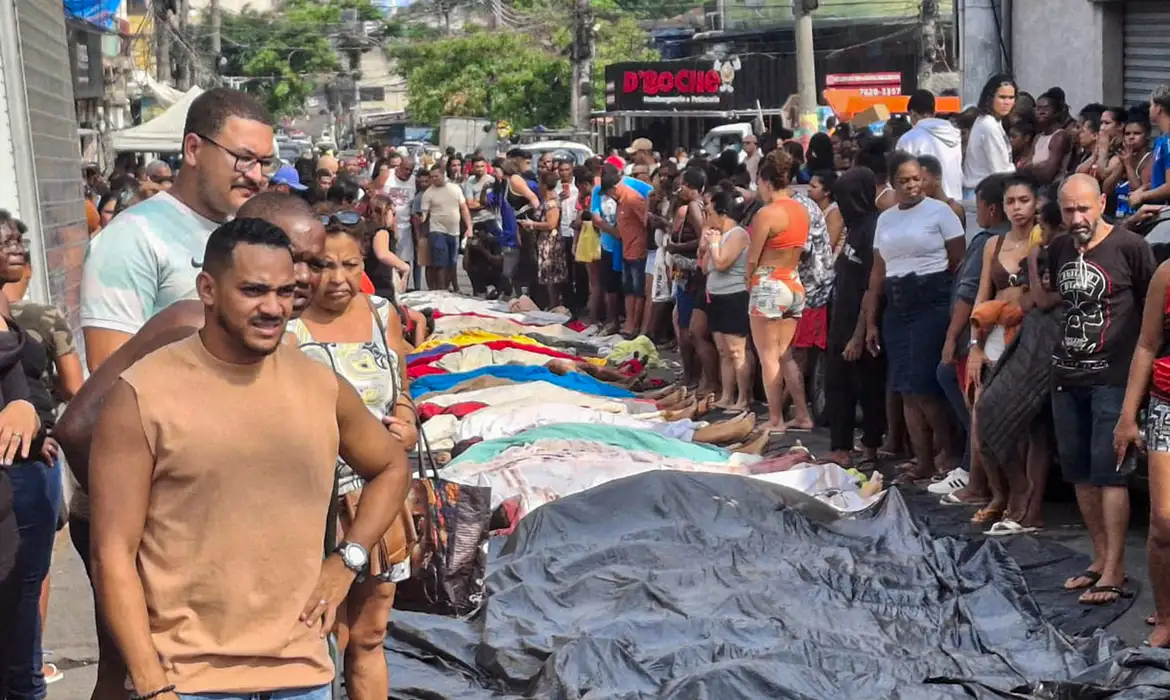 MPRJ ouve parentes de mortos na Operação Contenção para elucidar fatos