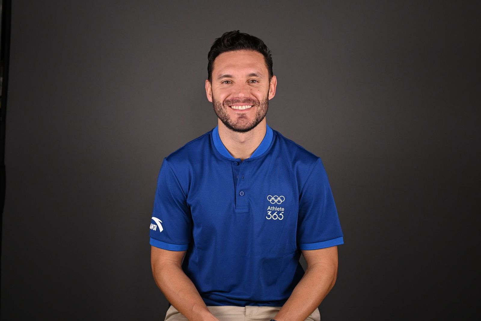 Carateca Douglas Brose é um dos 31 atletas do mundo convidados pelo COI para ser Athlete Role Model em Dakar 2026