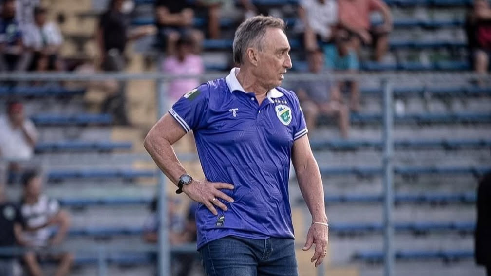 Após estreia com vitória, Roberto Fonseca valoriza solidez do Altos e mira sequência positiva na Série D