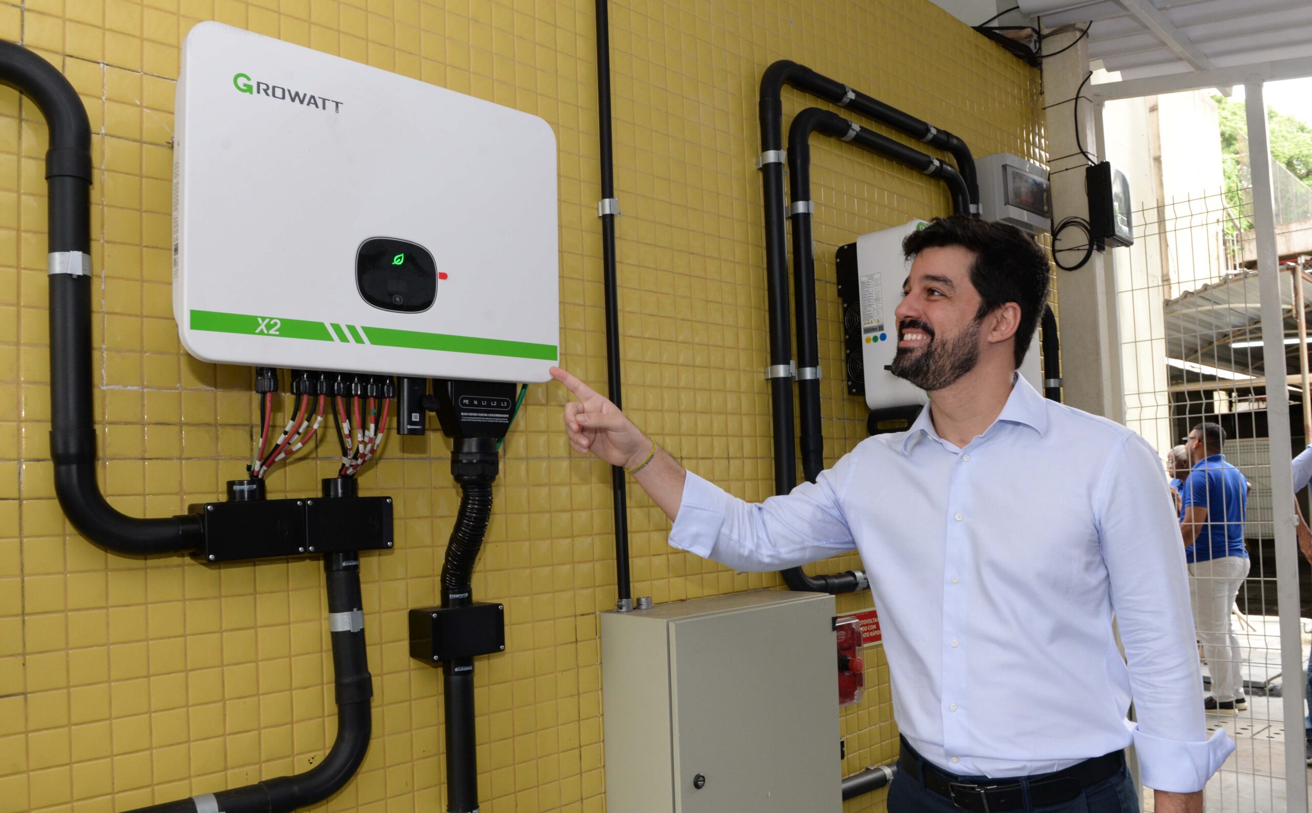 Nova usina solar é instalada na Estação da Lapa através de parceria entre Prefeitura e Neoenergia Coelba