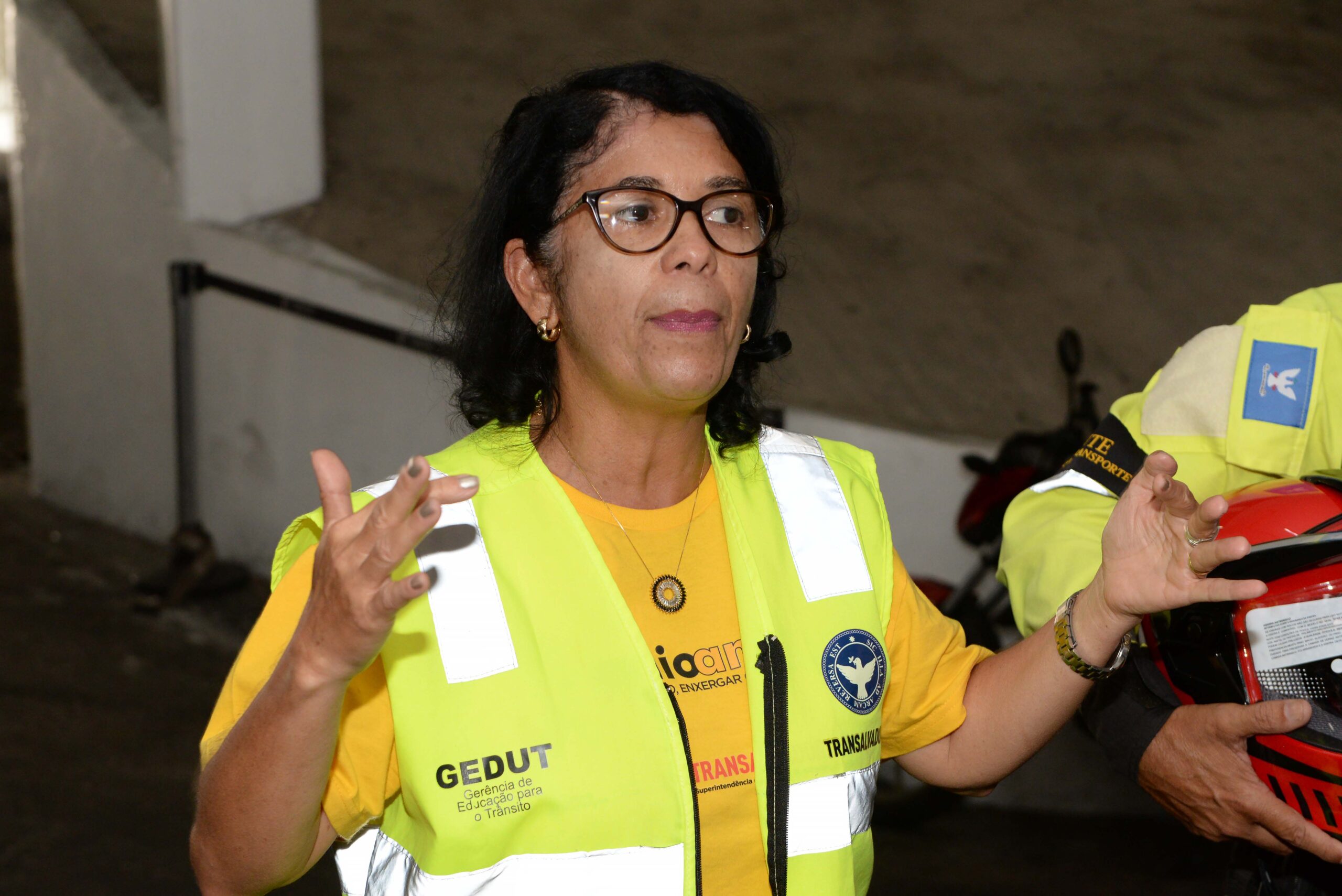 Maio Amarelo: motociclistas de aplicativo participam de ação educativa da Transalvador