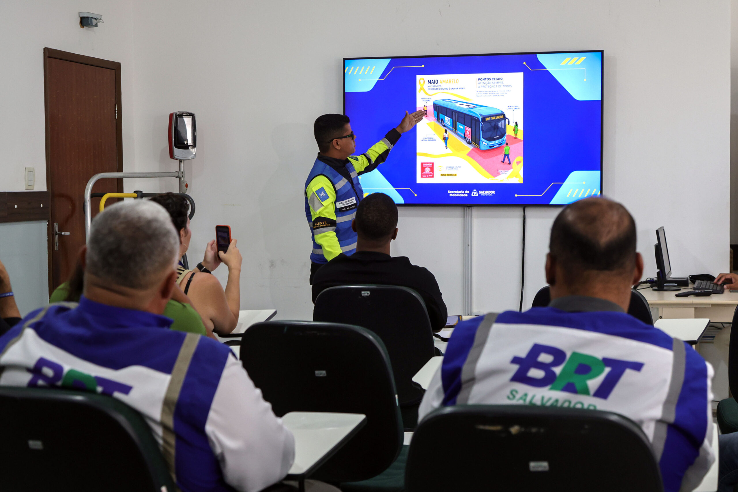 Maio Amarelo: Prefeitura promove simulação prática para reforçar mensagem de segurança no transporte público
