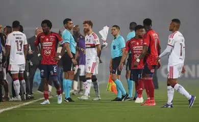 Jogo do Flamengo na Libertadores é cancelado por atos de vandalismo