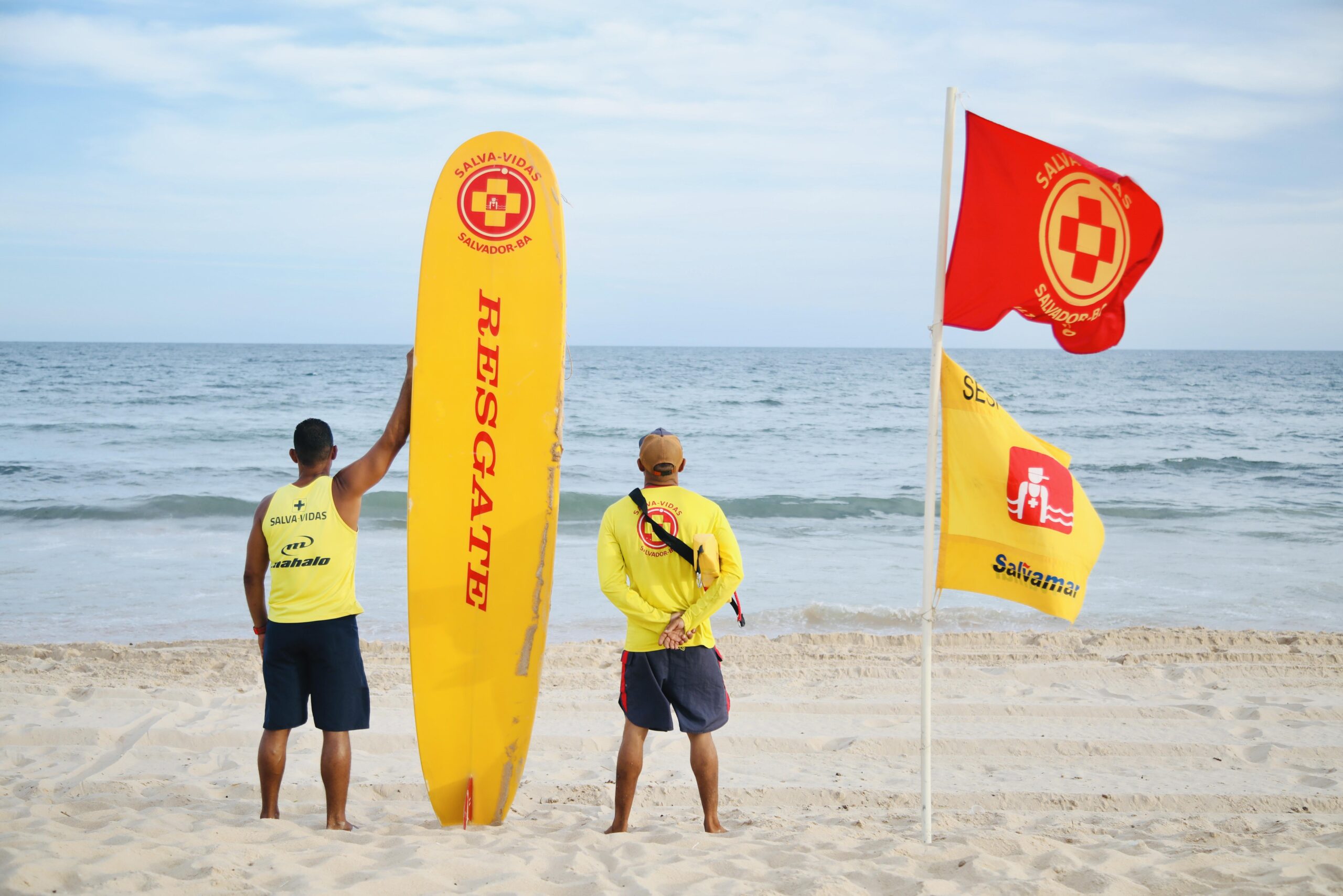 Salvamar alerta para riscos de banho de mar durante fim de semana chuvoso em Salvador