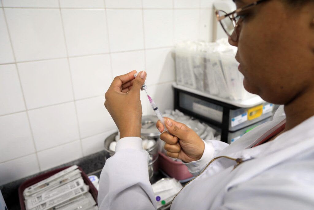 Salvador amplia vacinação contra gripe para toda a população acima de seis meses de idade a partir desta segunda-feira (1º)