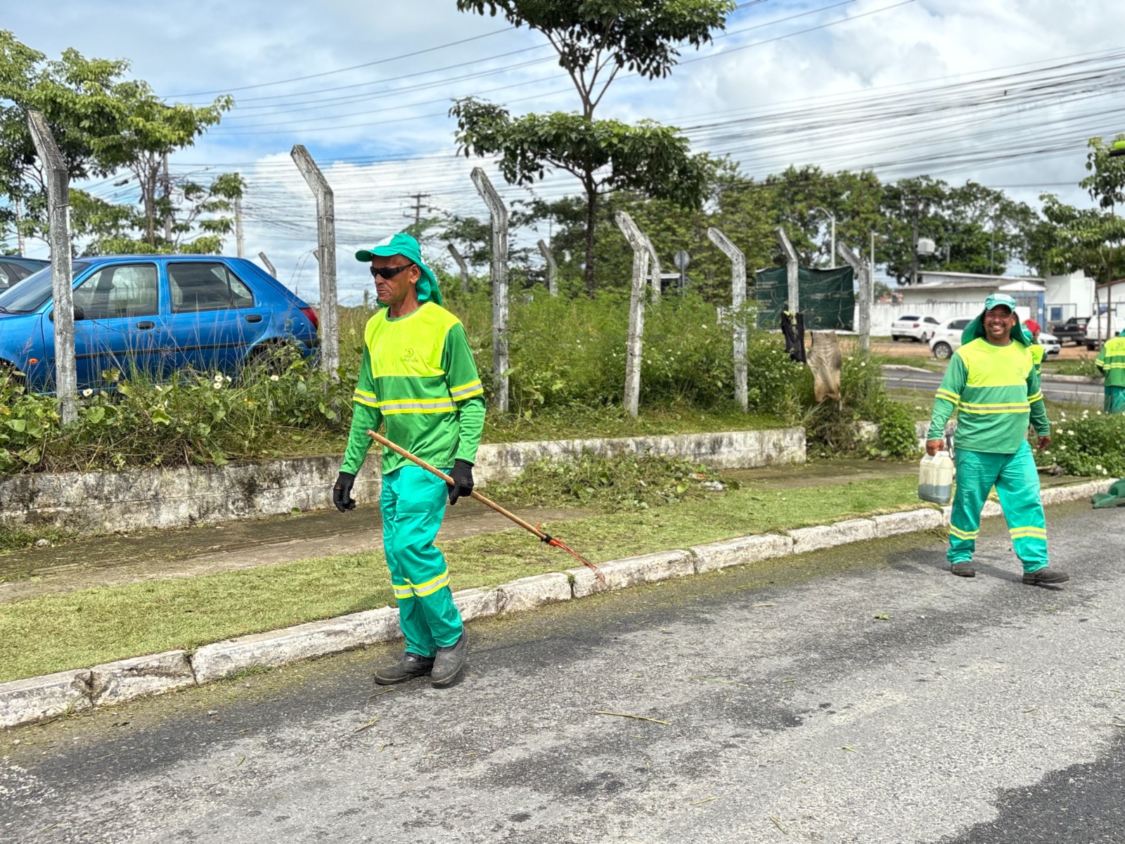 Bairros da sede recebem ações de limpeza urbana