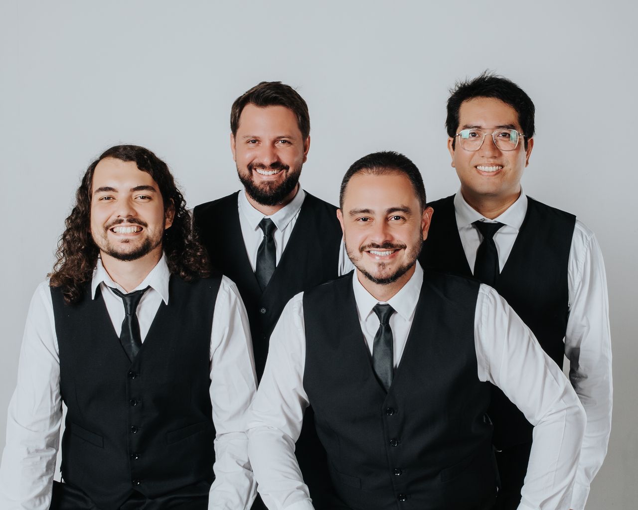 Dois grandes espetáculos movimentam o Largo da Tieta no sábado com tributos aos Beatles e a Belchior