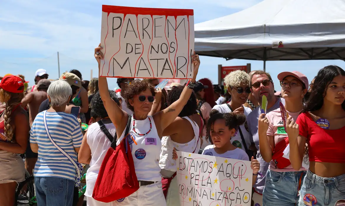 Entenda as novas regras que aumentam a proteção das mulheres