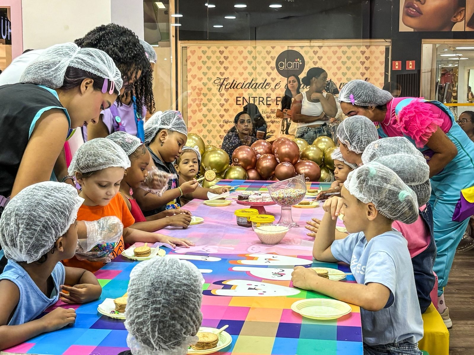 Shopping Center Lapa promove Oficina Replay de Biscoitos Recheados no Palito no sábado (23)