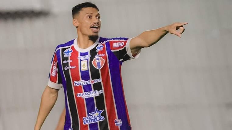 Com mais de 100 jogos no futebol goiano, Tibúrcio é arma do Maranhão para visita ao Anápolis pela Série C