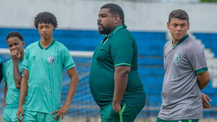 Treinador Abrahão Júnior consolida trajetória de sucesso com mais uma grande campanha com a equipe sub-20 do América-PE