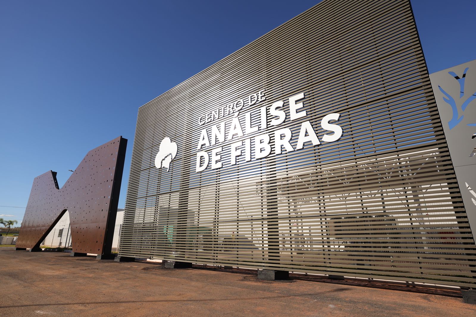Bahia Farm Show: Obras viárias e novo Laboratório de Algodão fortalecem economia e escoamento da produção no Oeste baiano