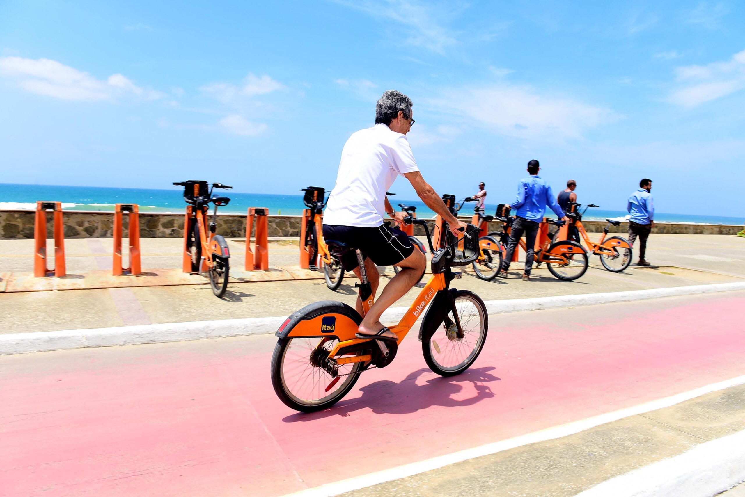 Salvador promove ações educativas no Dia Mundial da Bicicleta nesta quarta-feira (3)
