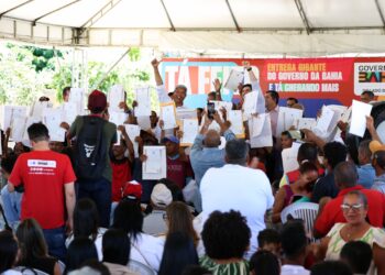 Inauguração de nova escola estadual amplia oferta de ensino em tempo integral para estudantes de Barra