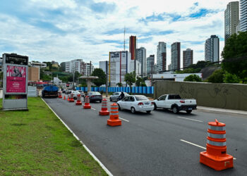 Avanço de obra leva a ajustes temporários no transporte público e interdição do trânsito na Avenida Juracy Magalhães Jr.