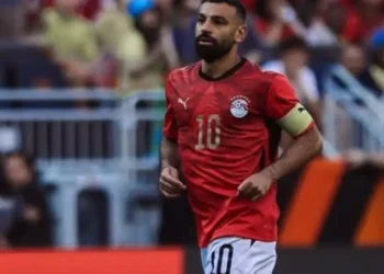 Técnico do Egito teme perder Salah no mata-mata da Copa do Mundo por lesão: “Vai passar por exames”