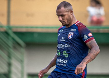 Terceiro atleta que mais atuou pelo Betim, Arilson celebra classificação histórica na Série D