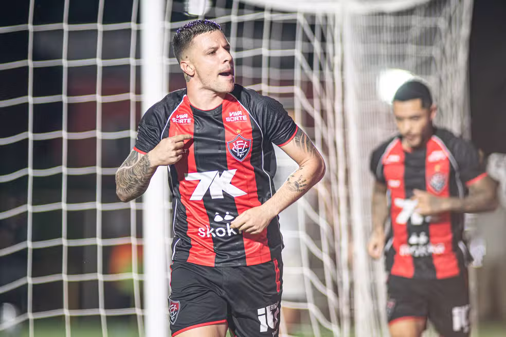 Finalmente, penta: Após 16 anos, Vitória conquista Nordestão com nova virada em cima do Fortaleza