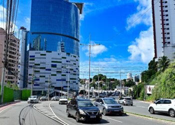 Prefeitura gastou mais de R$ 2 milhões no primeiro semestre para repor equipamentos de iluminação alvos de vandalismo
