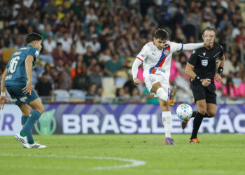 Ronaldo fecha o gol e o Bahia fica no 0x0  contra o Fluminense, no Maracaã