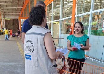 Do mercado à mesa: Vigilância Sanitária orienta população de Salvador sobre segurança dos alimentos