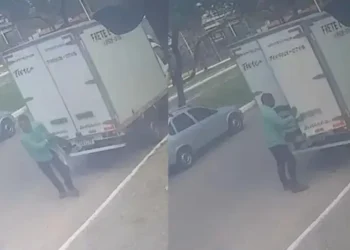 Boca do Rio: homem é flagrado furtando caminhão do Mercado Livre