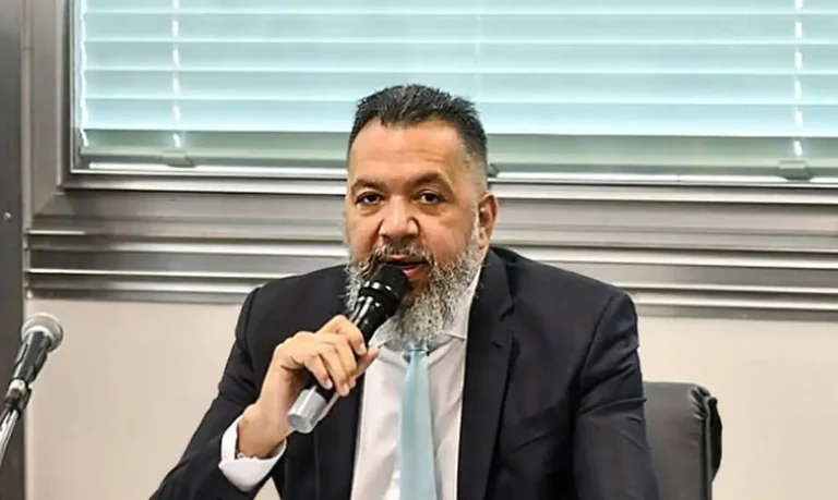 Márcio]