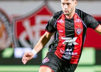 Vitória terá reforço de Martínez para duelo contra o Palmeiras