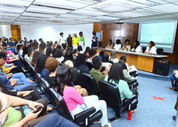 Projeto Mulheres Negras em Movimento homenageia servidoras da Prefeitura de Salvador