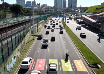 Transalvador inicia pesquisa sobre o comportamento do trânsito na Av. Paralela