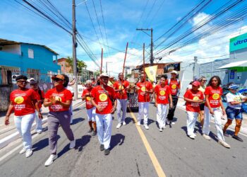 Dia dos Mestres e Mestras da Cultura Popular é celebrado com cortejo, apresentações e homenagens