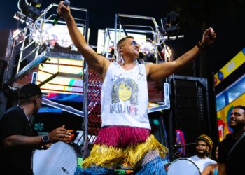 Xanddy Harmonia leva energia do pagode baiano para a temporada de Praia em Minas Gerais