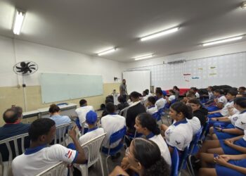 BYD aproxima tecnologia e comunidade em bate-papo com estudantes da rede escolar de Dias d’Ávila