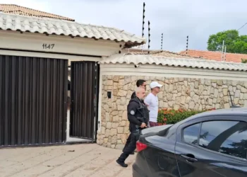 Operação da PF tem prisão de bicheiro, ex-presidente da Alerj e pastor