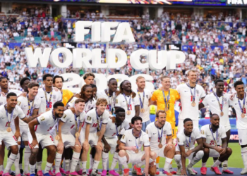 Inglaterra leva 3ª lugar e Mbappé vira maior artilheiro das Copas