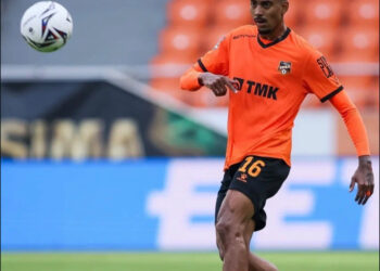 Após mais um jogo sem sofrer gols na Rússia, zagueiro Ítalo projeta terceira temporada no Ural e mantém foco no acesso à elite