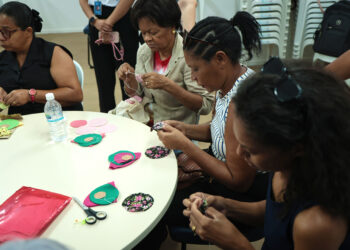 Oficinas de artesanato fortalecem empreendedorismo e acolhimento no Cras Simone Alice Debouck