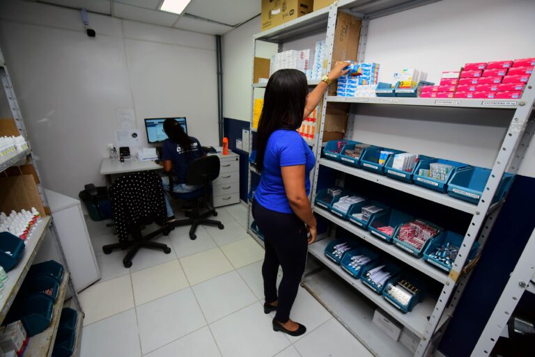 20_07_2023_Dispensao-de-Medicamentos-nas-PBS_Foto_Jefferson-Peixoto_Secom_Pms-11