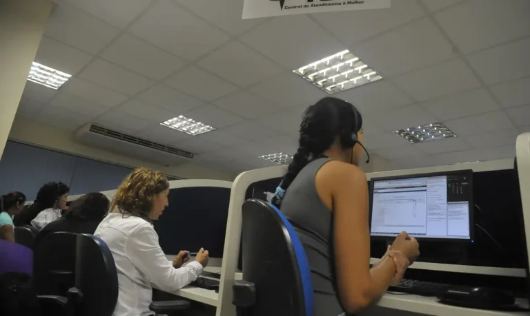 912291-agencia brasil_ligue 180_5457