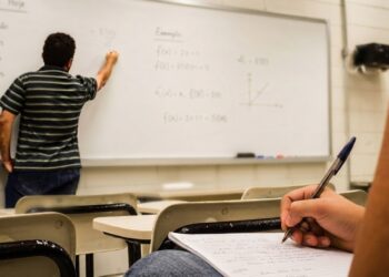 ‘Escolas particulares podem se tornar inviáveis na Bahia’, afirma presidente do SINEPE-BA